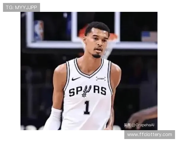 米奇·约翰逊谈文班亚马首发定位与身体状况